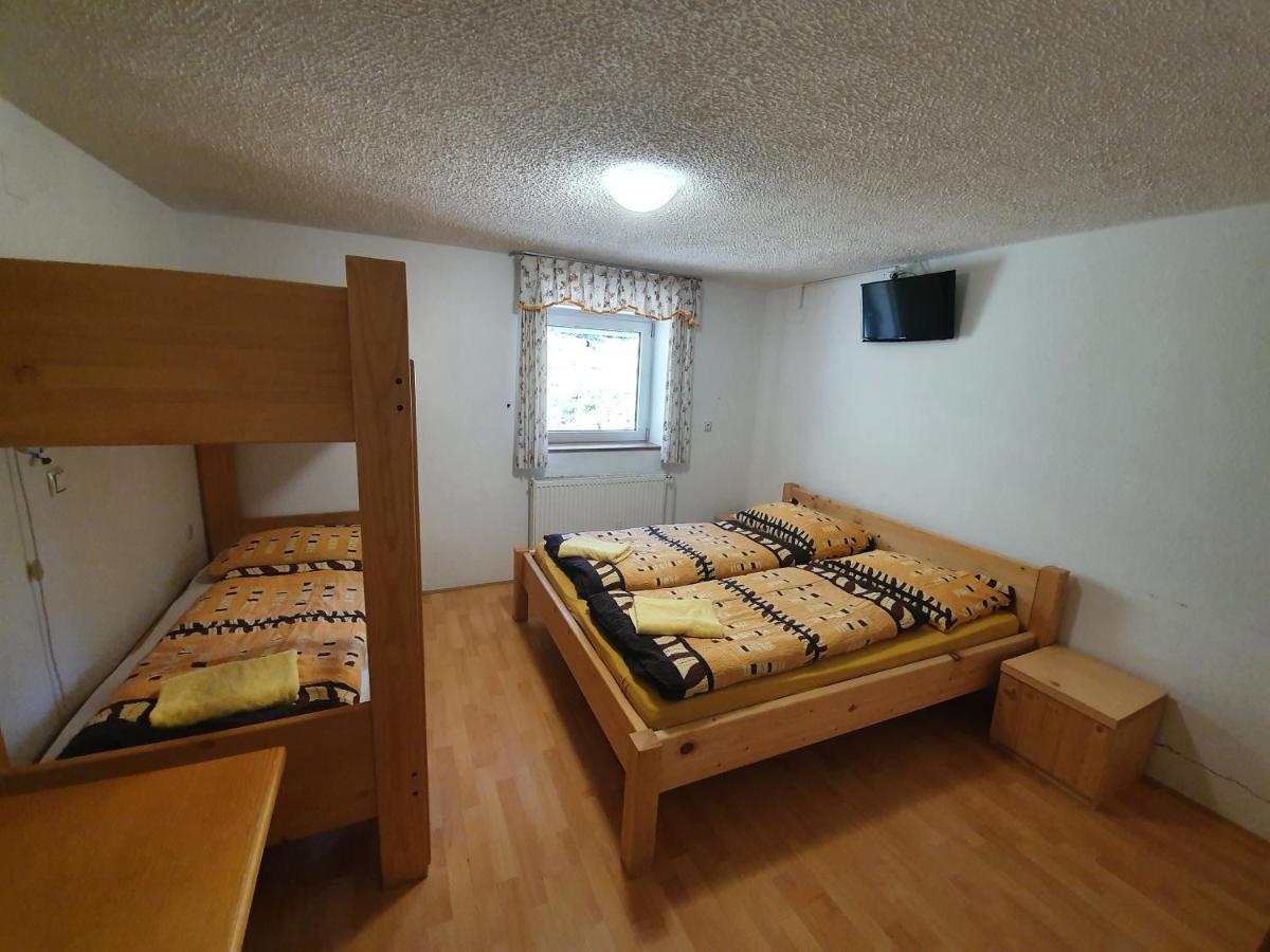 Pr' Florjan Hotel Cerklje na Gorenjskem Buitenkant foto