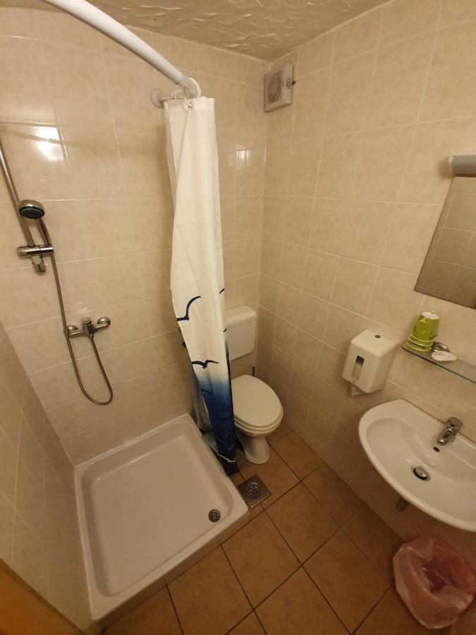 Pr' Florjan Hotel Cerklje na Gorenjskem Buitenkant foto