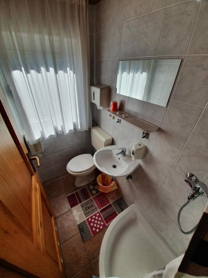 Pr' Florjan Hotel Cerklje na Gorenjskem Buitenkant foto